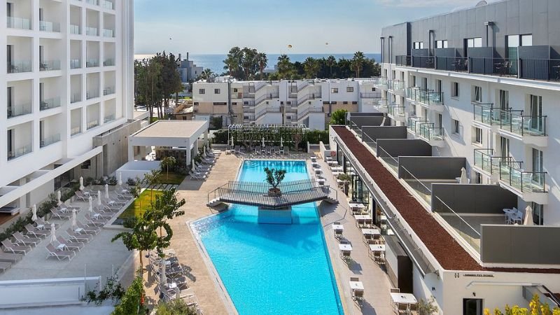 anemi hotel & suites